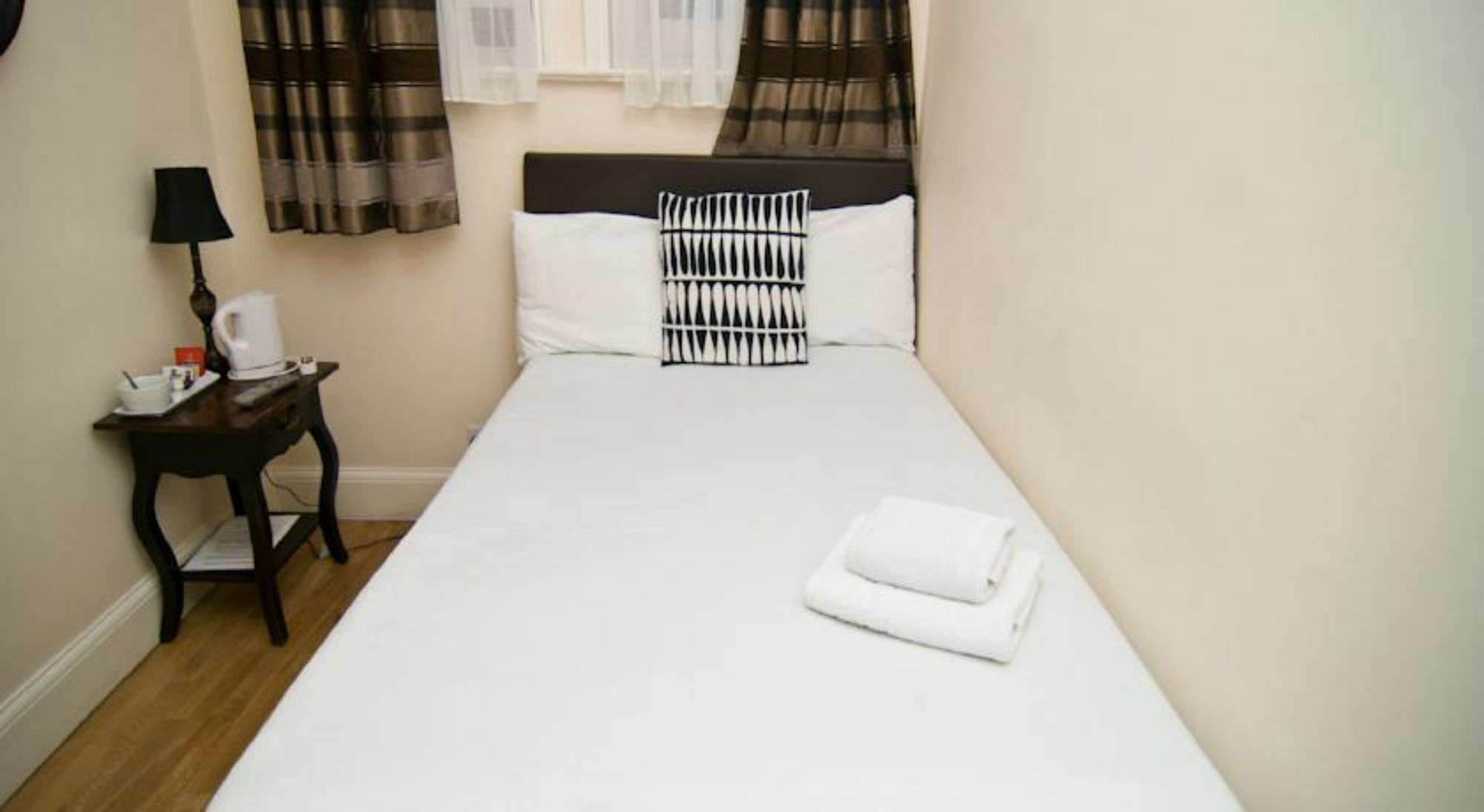 The Windmill Hotel Londra Dış mekan fotoğraf